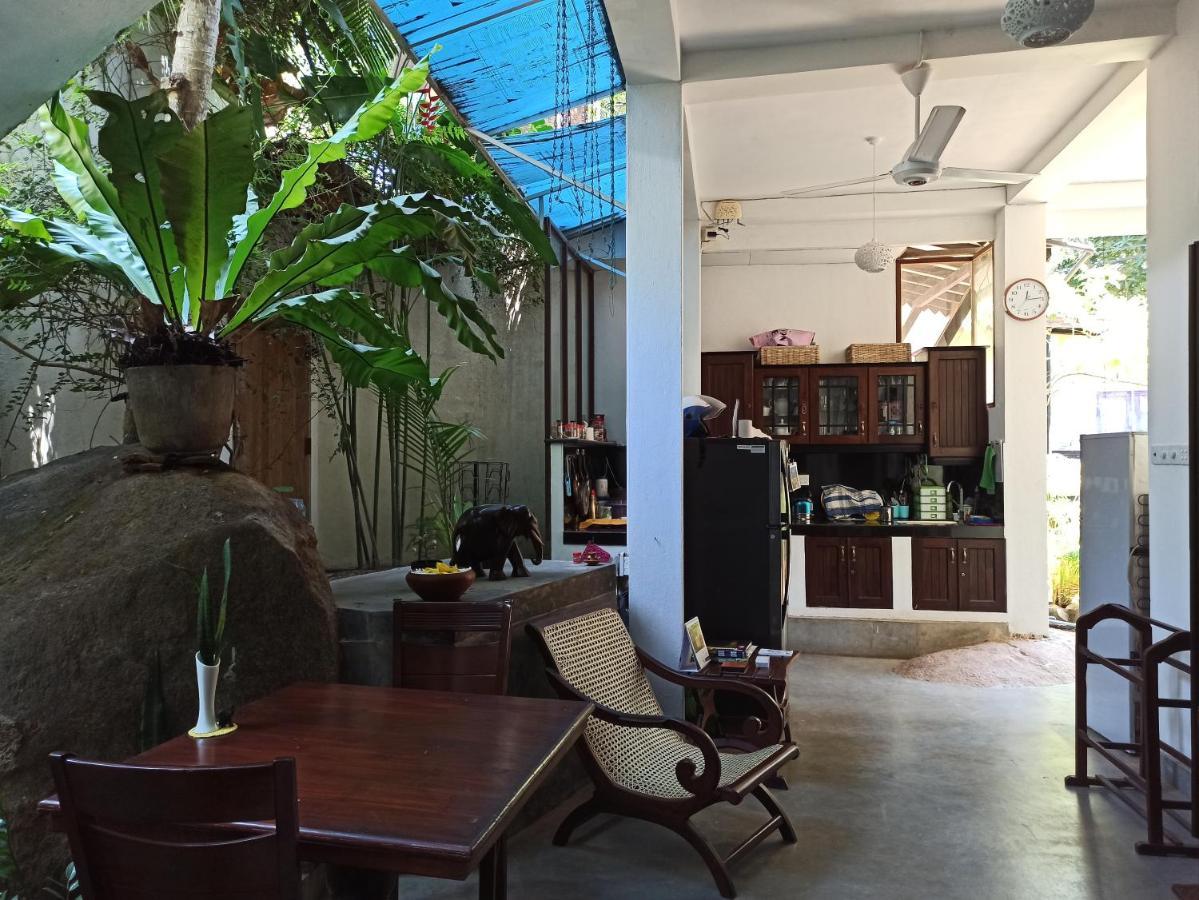 Butterfly Jewel Bed & Breakfast Unawatuna Exterior foto