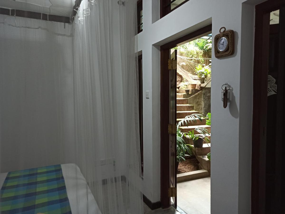 Butterfly Jewel Bed & Breakfast Unawatuna Exterior foto